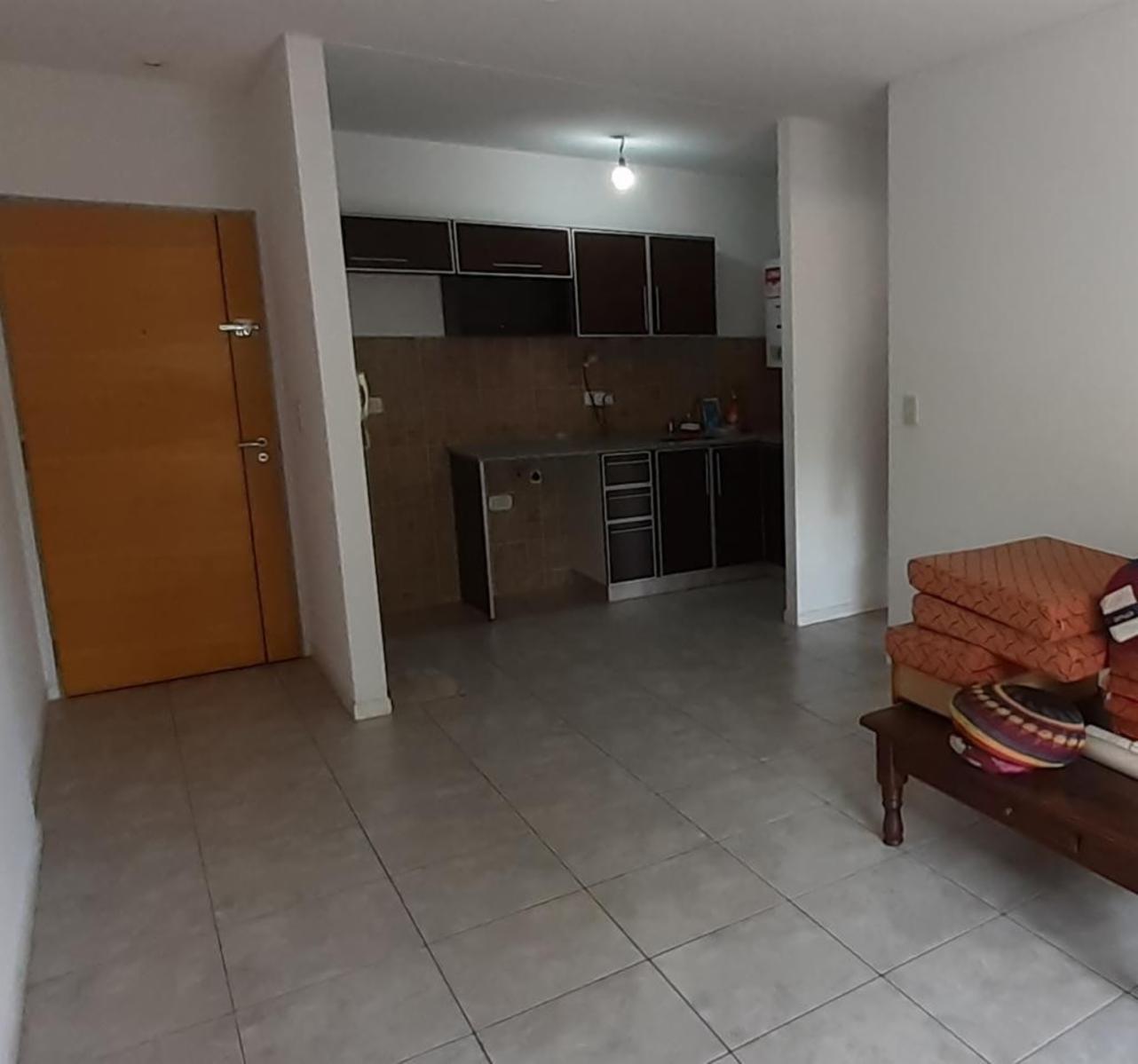 Bayardi 2552 · Morón — foto 6