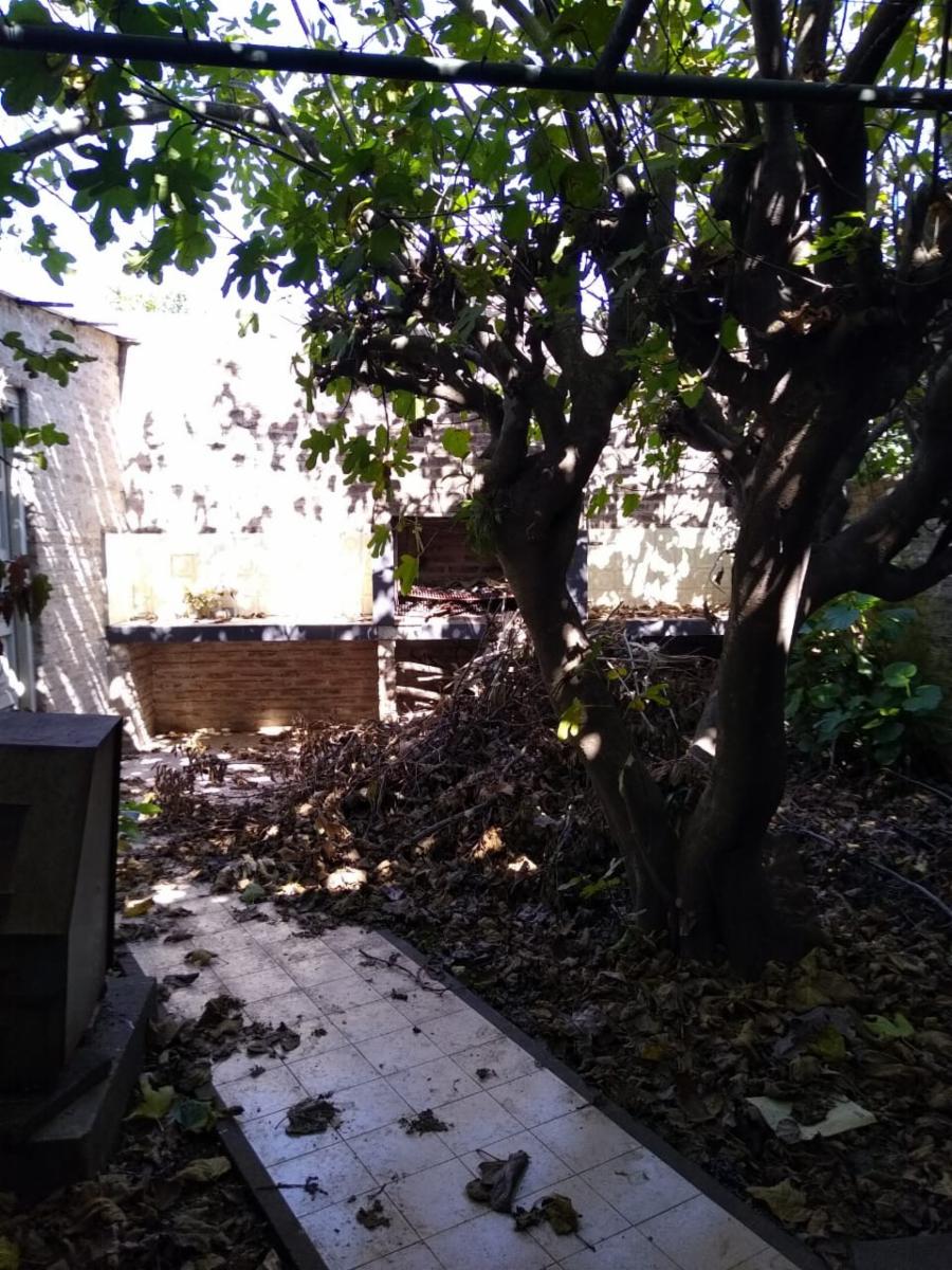 CALLE 1353 Nº 253 · Florencio Varela — foto 3