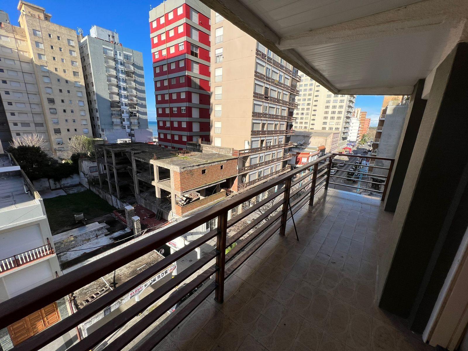 Calle 14 · General Alvarado — foto 4