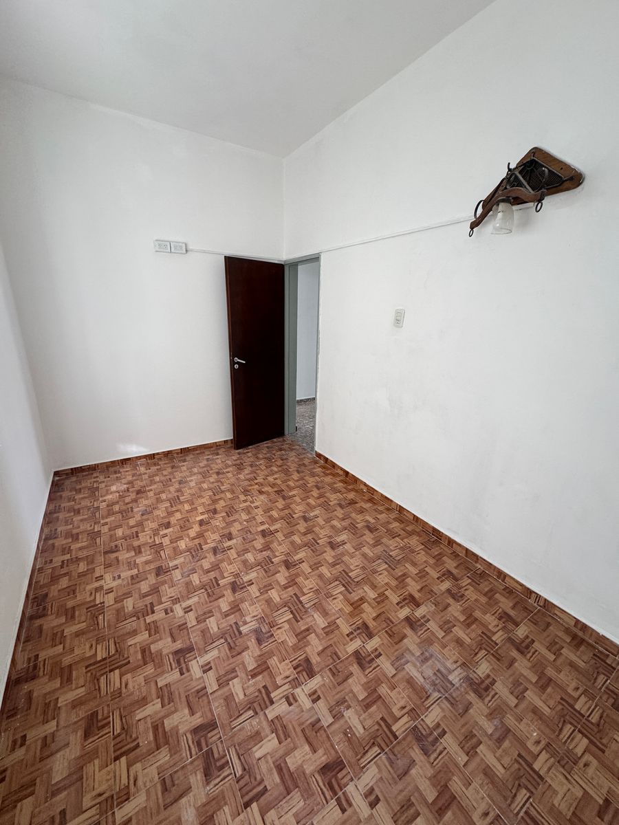 Victoriano Montes 2123 · Lanús — foto 12