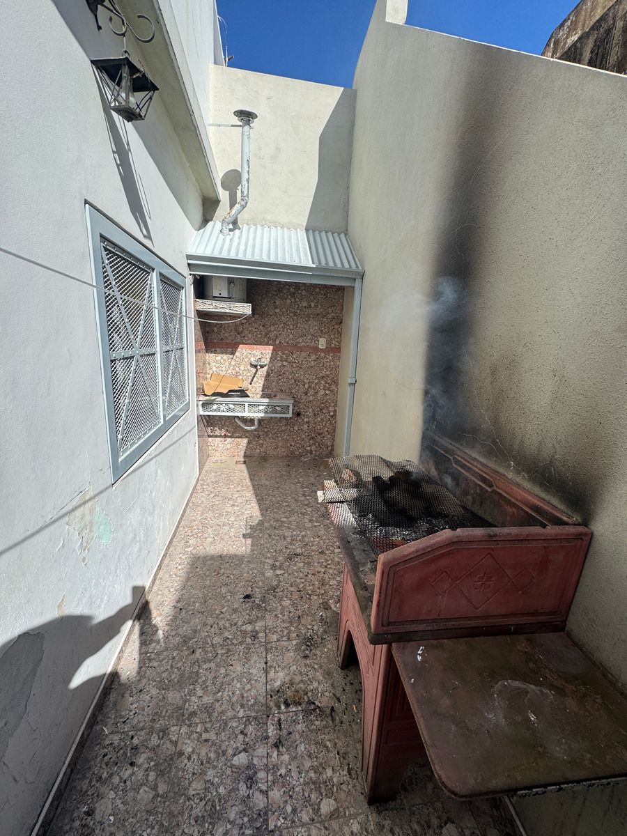 Victoriano Montes 2123 · Lanús — foto 14