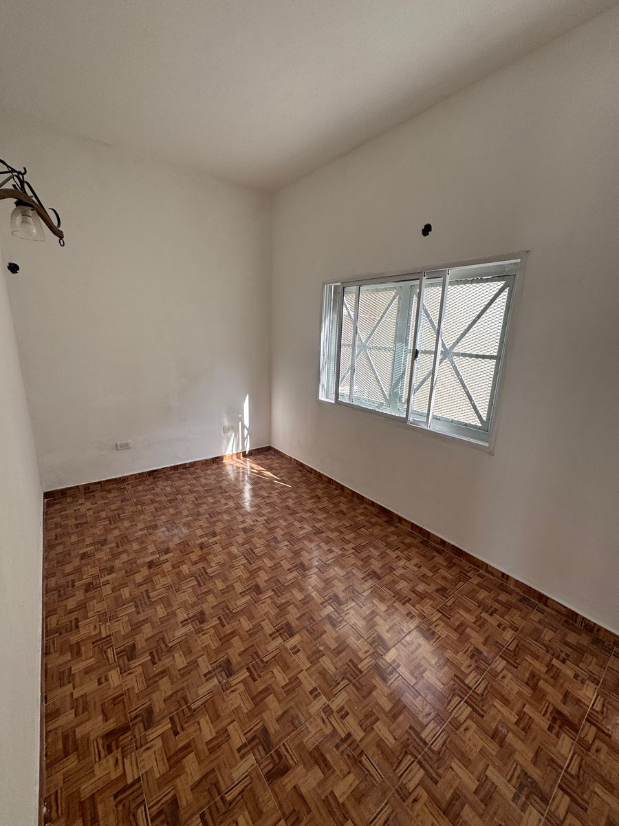 Victoriano Montes 2123 · Lanús — foto 10