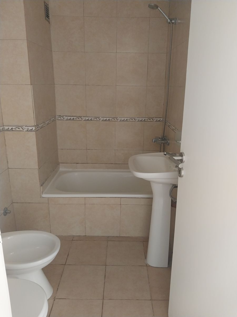 P. Echague 32 · Morón — foto 11