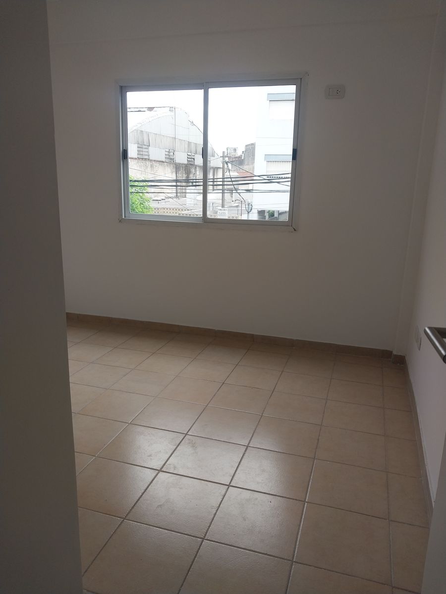 P. Echague 32 · Morón — foto 14