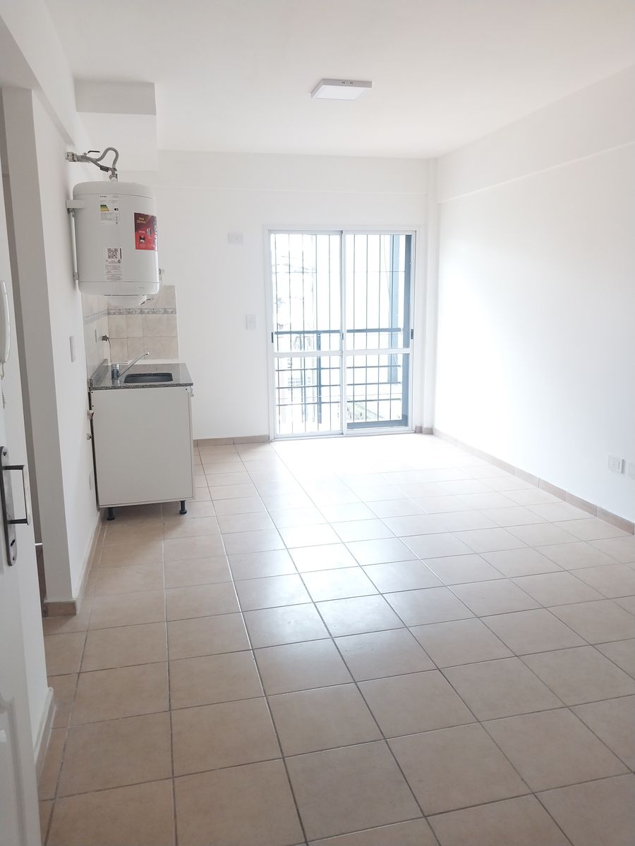 P. Echague 32 · Morón — foto 20