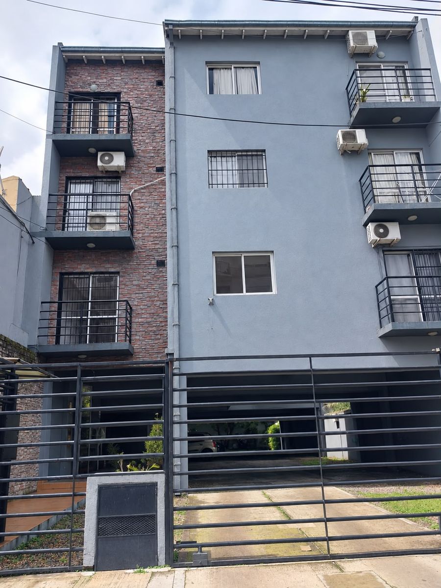 P. Echague 32 · Morón — foto 5