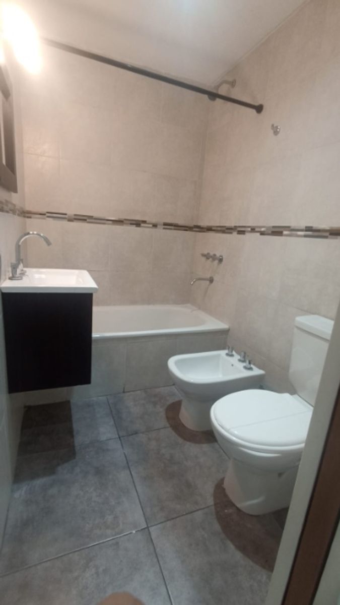 Alcalde Rivas 339 2 C · Morón — foto 5