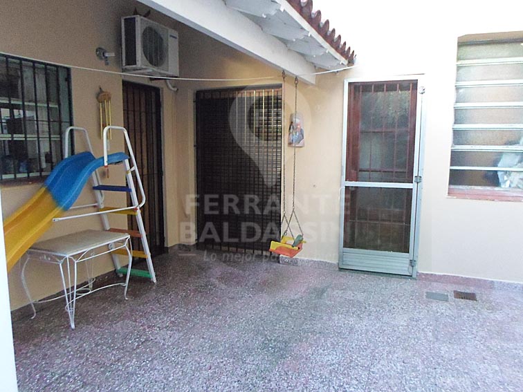 Mitre 394 / Alem 710 · Almirante Brown — foto 12