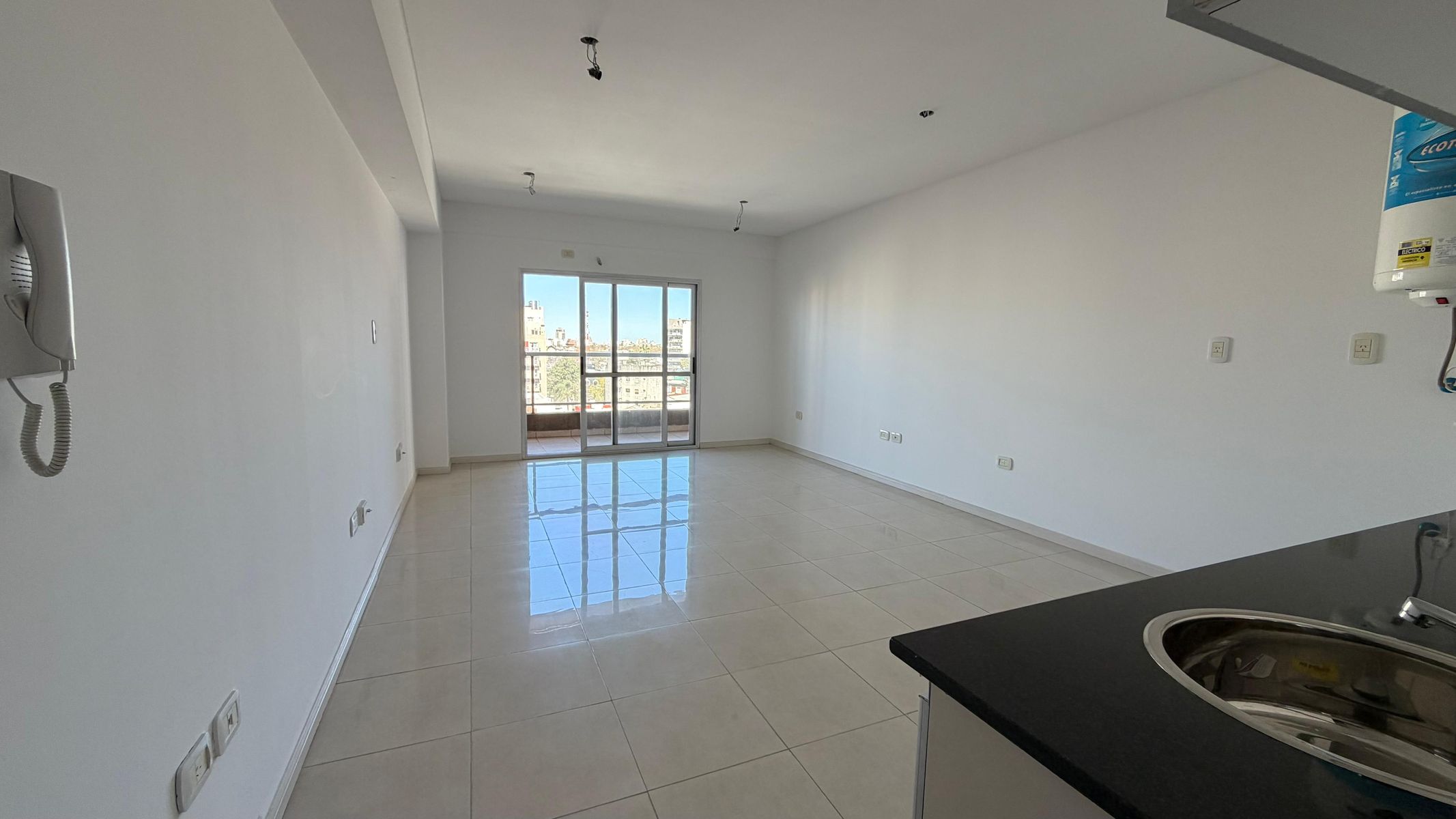 AV RIVADAVIA 9819 · Villa Luro — foto 5