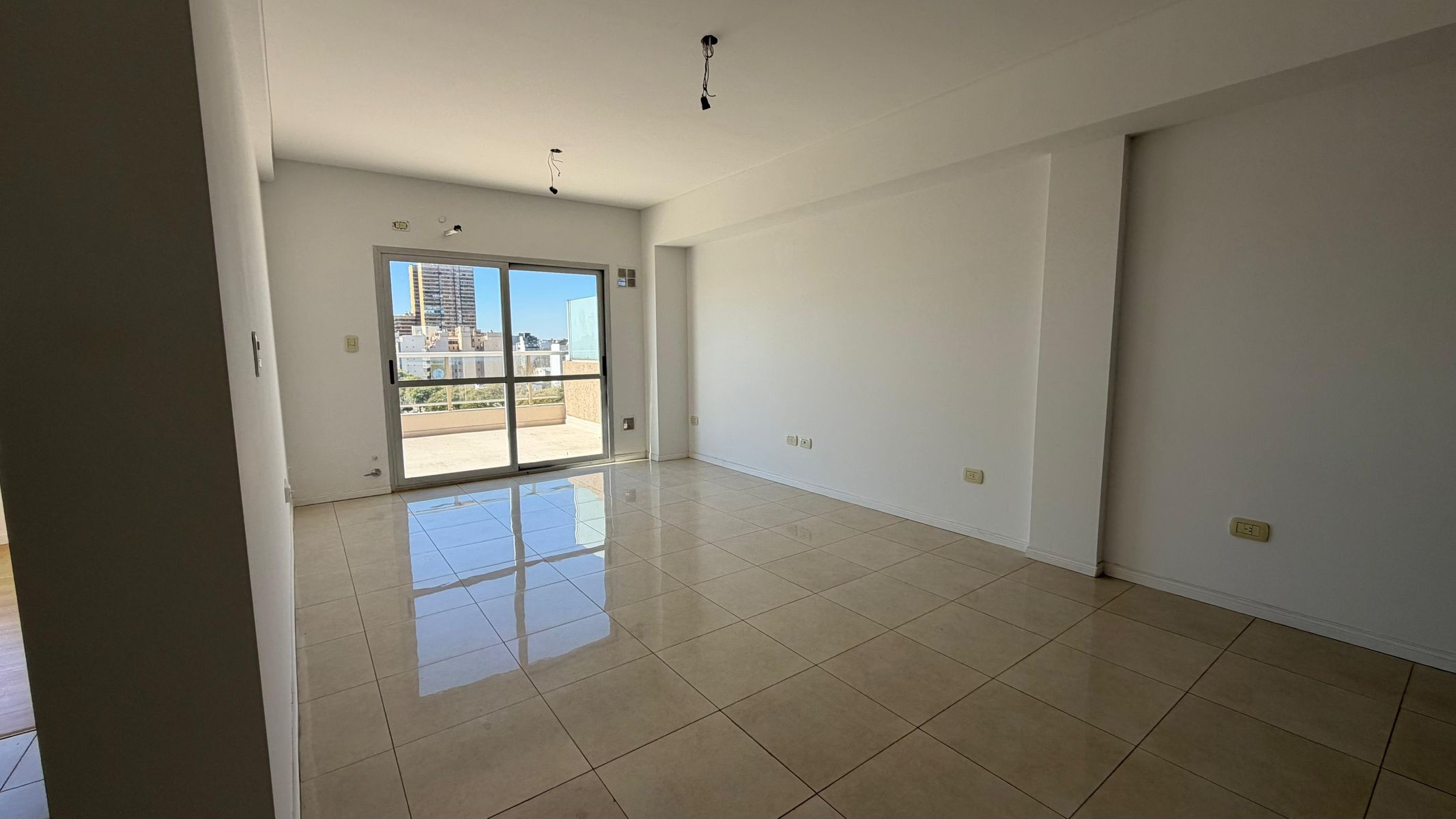 AV RIVADAVIA 9819 · Villa Luro — foto 6