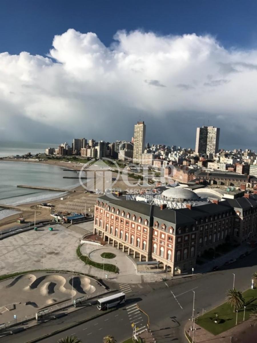 1 AMB VISTA PANORAMICA AL MAR