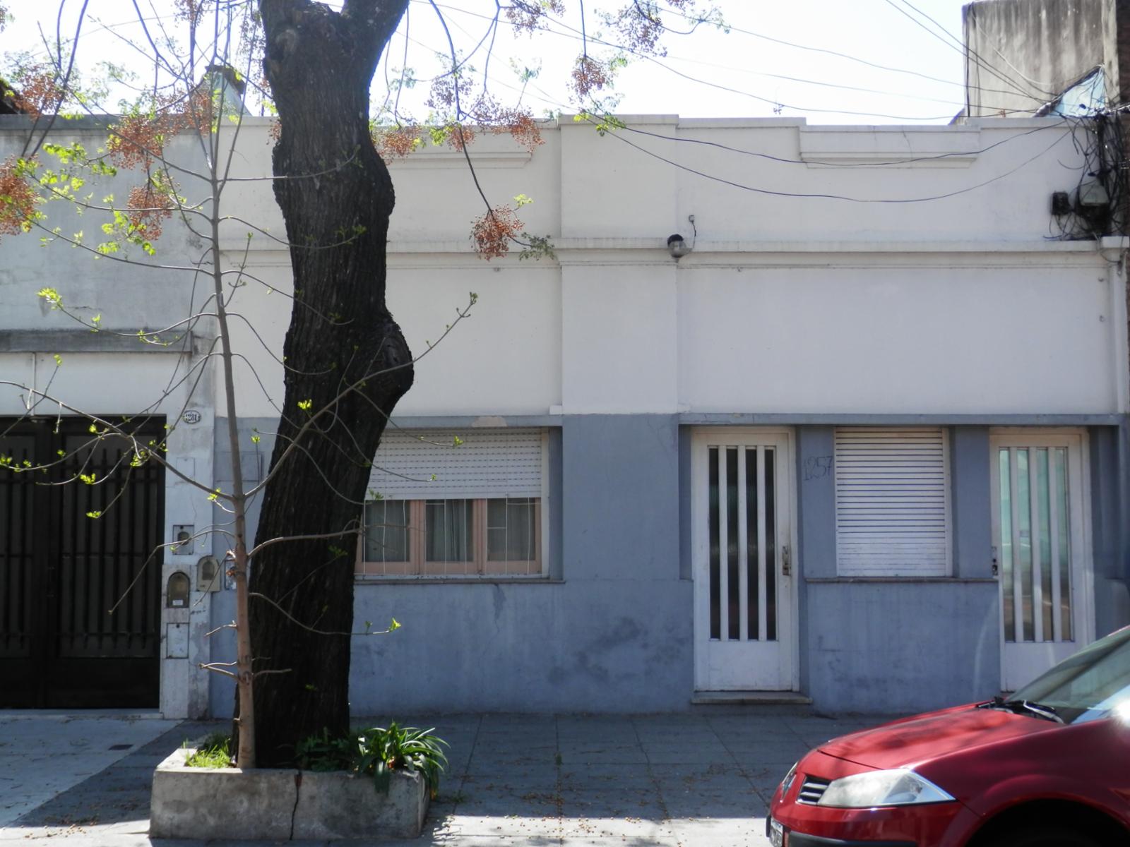 CASA LOTE PROPIO. ESTUVO HABILITADA PARA GERIÁTRICO.