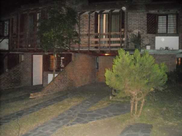 AV 8 834 · Villa Gesell — foto 18