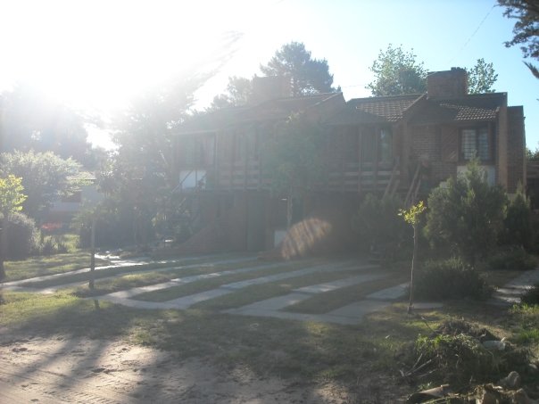 AV 8 834 · Villa Gesell — foto 4