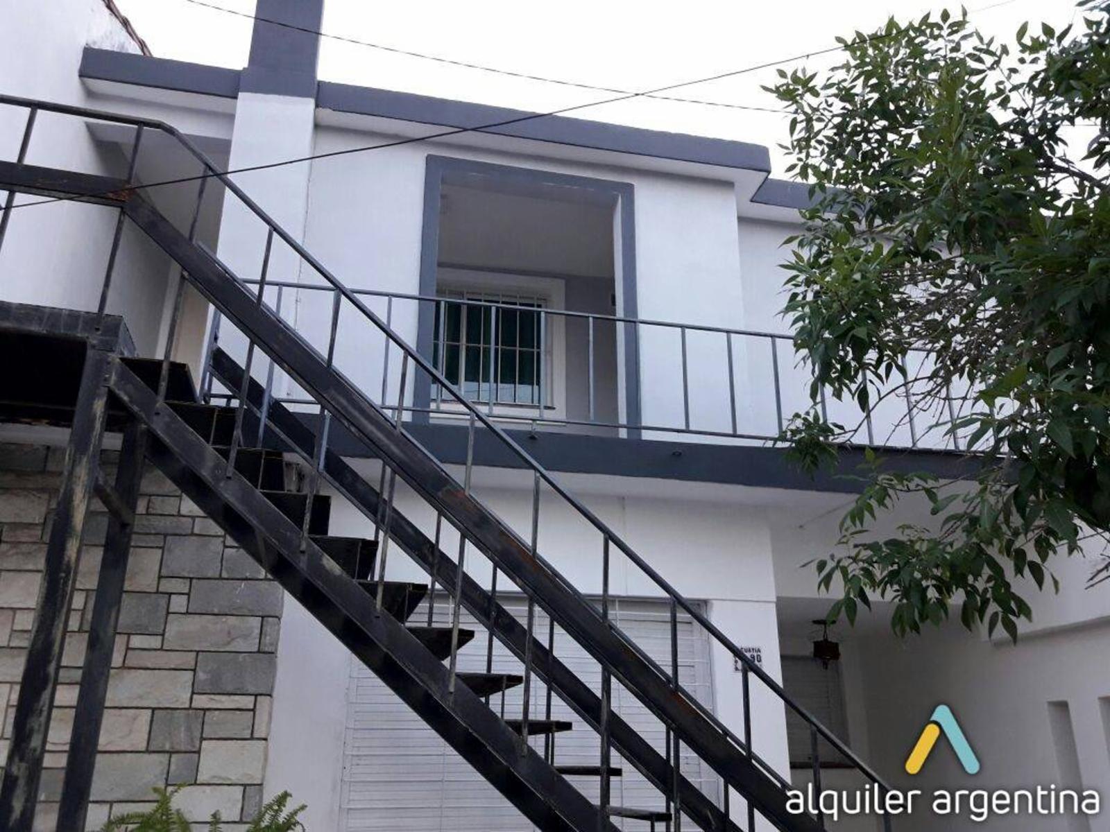 DEPARTAMENTO CENTRICO. PARA 5 PERSONAS. COCHERA. EQUIPAMIENTO FULL
