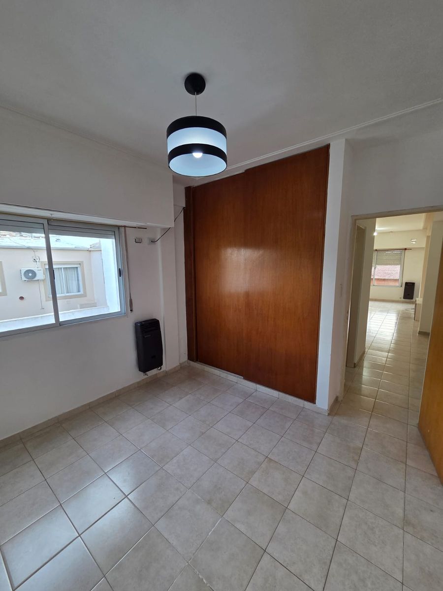 Guatemala 283 · Bahia Blanca — foto 6