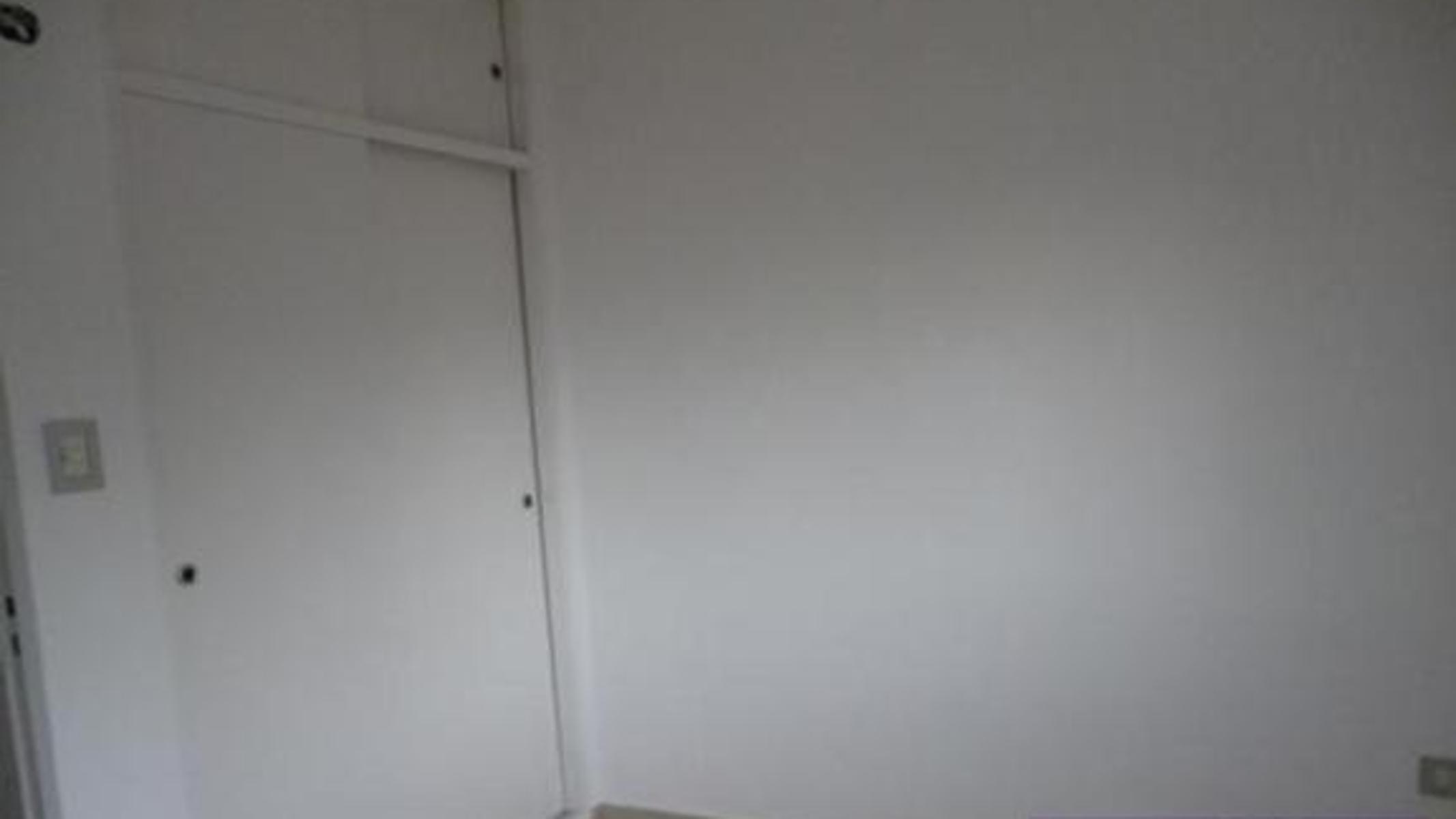 Nicolas Granada 300 · Morón — foto 11