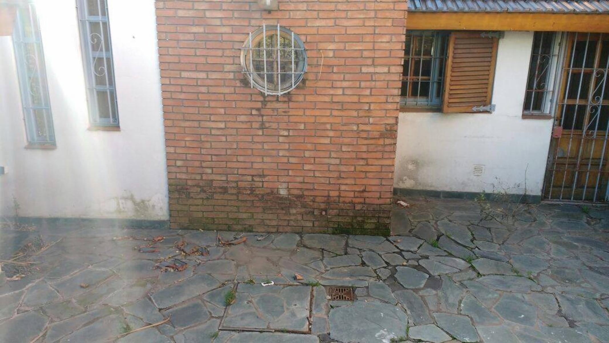 MARINOS DEL FOURNIER 942 · Morón — foto 12