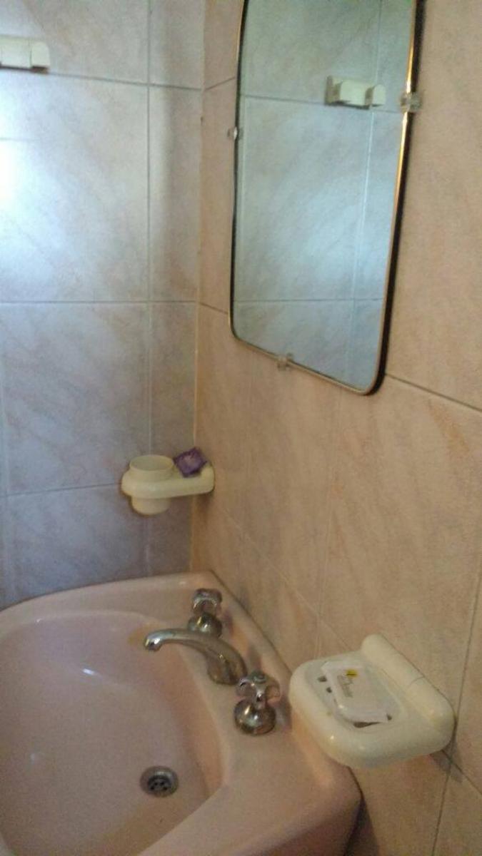MARINOS DEL FOURNIER 942 · Morón — foto 5