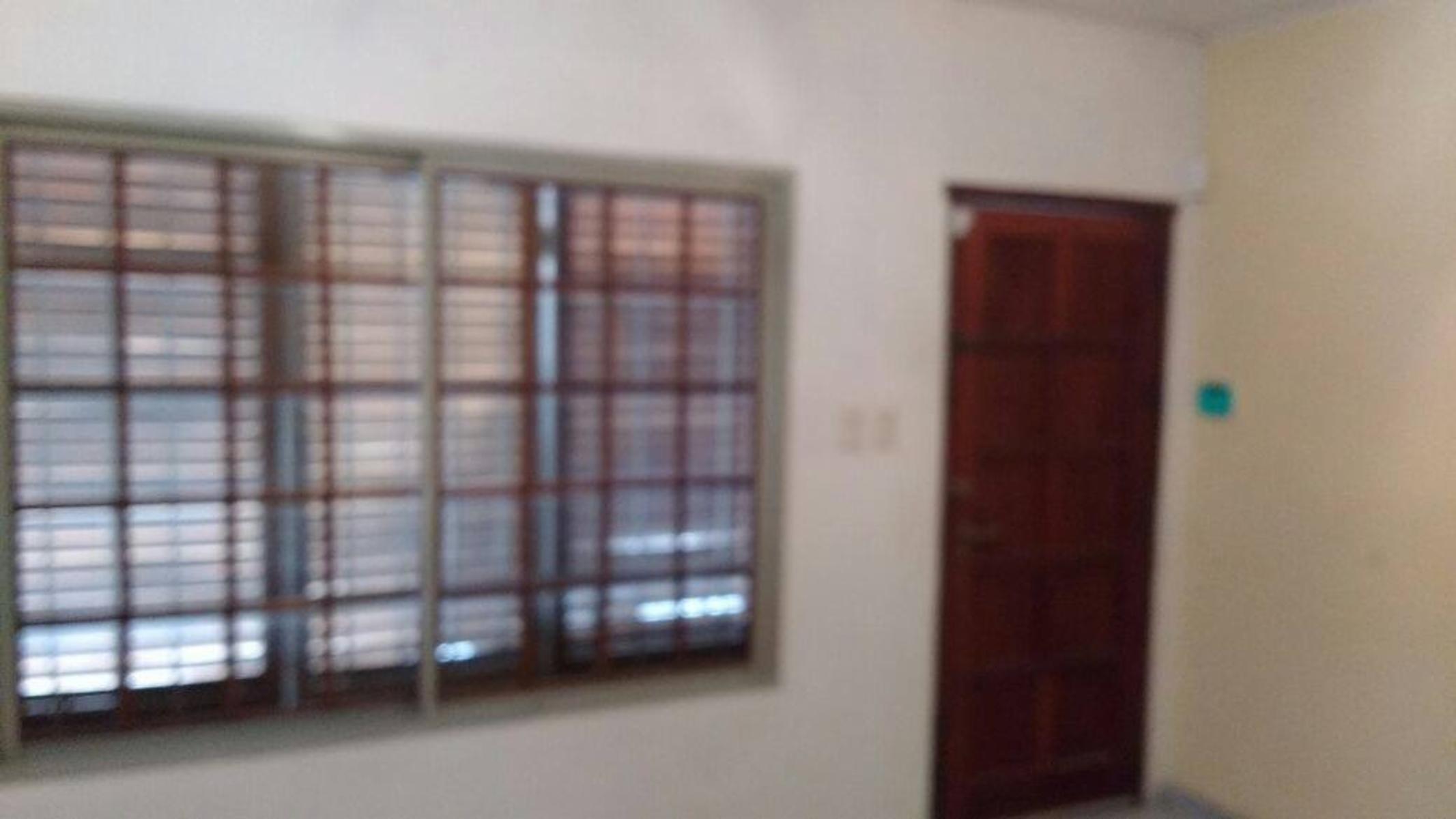 MARINOS DEL FOURNIER 942 · Morón — foto 9