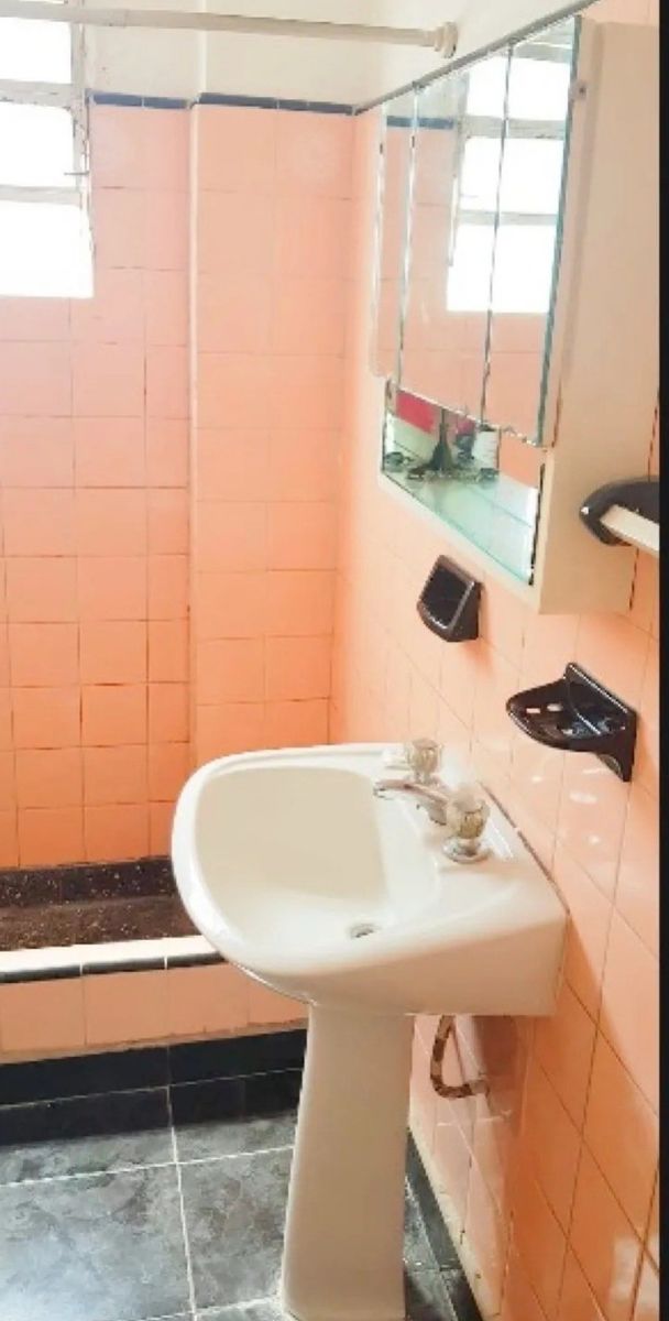 VENTA RAMOS MEJIA DEPARTAMENTO 2 AMBIENTES AL FRENTE CON BALCON