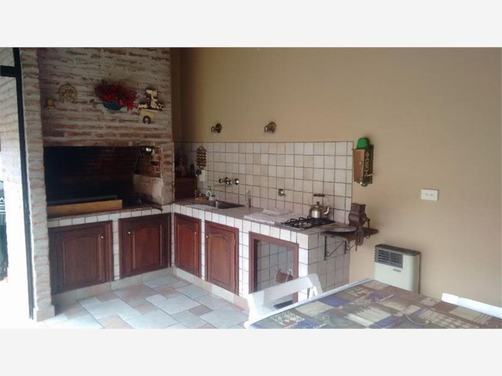 Luis Viale 1100 · Morón — foto 14