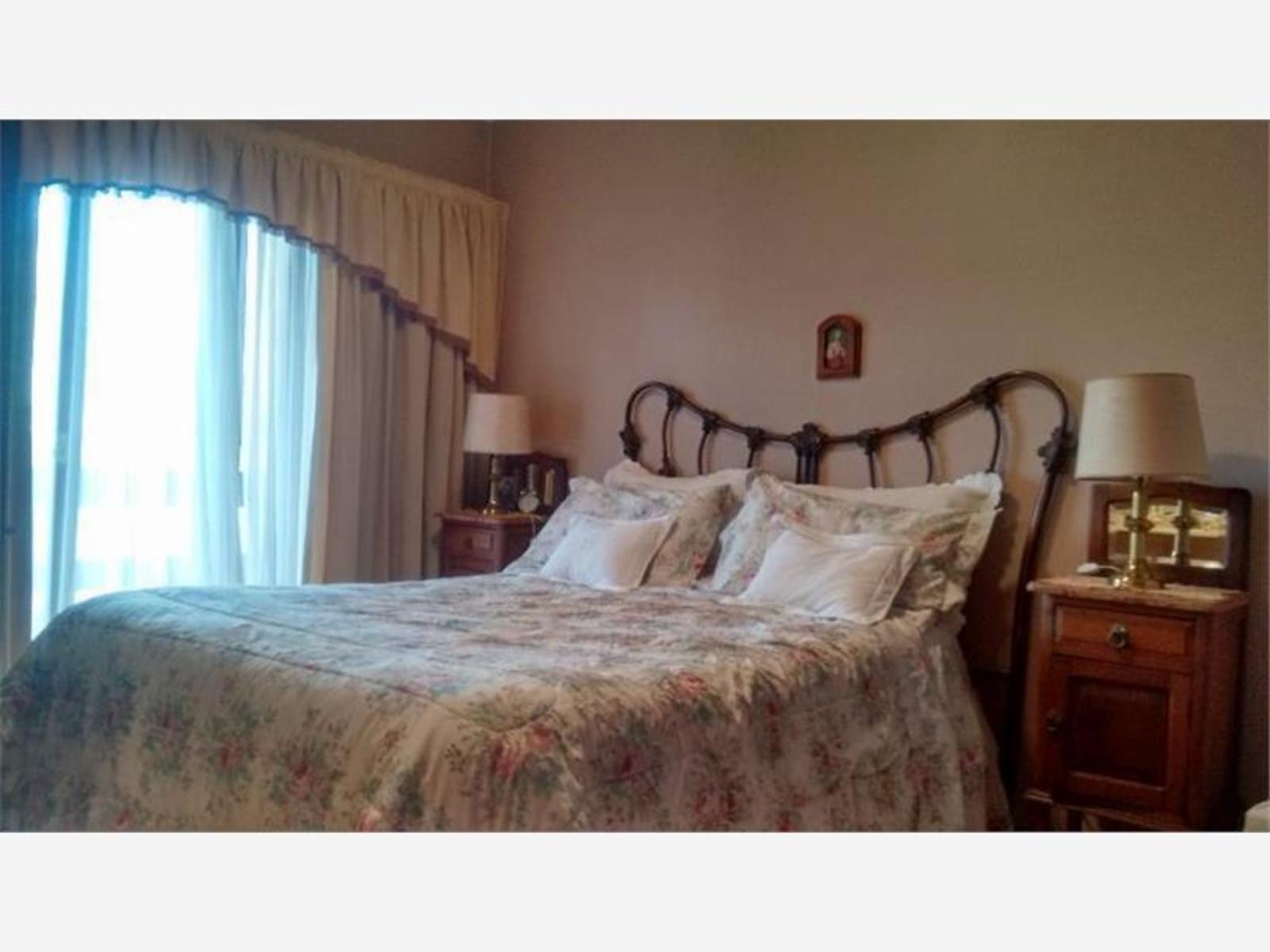 Luis Viale 1100 · Morón — foto 4