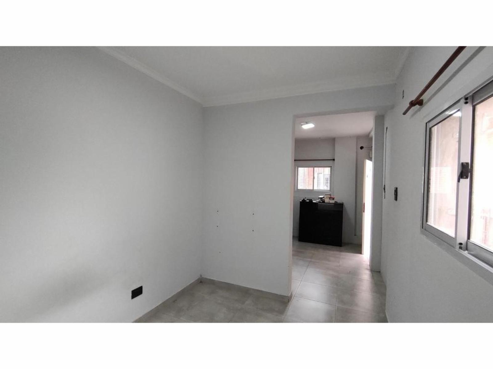 Av. Larrazábal 1349 · Mataderos — foto 22