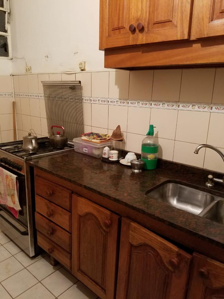 PROP EN BLOCK 2 DEPTOS DE 3 Y 4 AMB + LOCAL + COCHERA + DEP DE 250M2