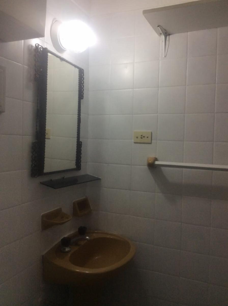 Viamonte 2100 - 2 Ambientes - Recoleta