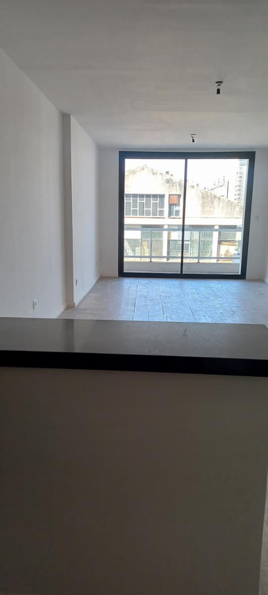 DEL VALLE IBERLUCEA 2922 · Lanús — foto 3