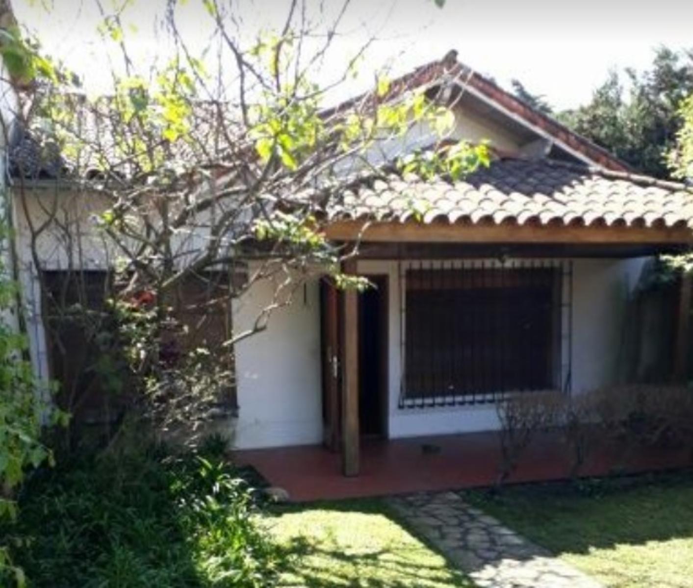 Venta Casa mas galpón, sobre calle Serrano al 1700. San Miguel