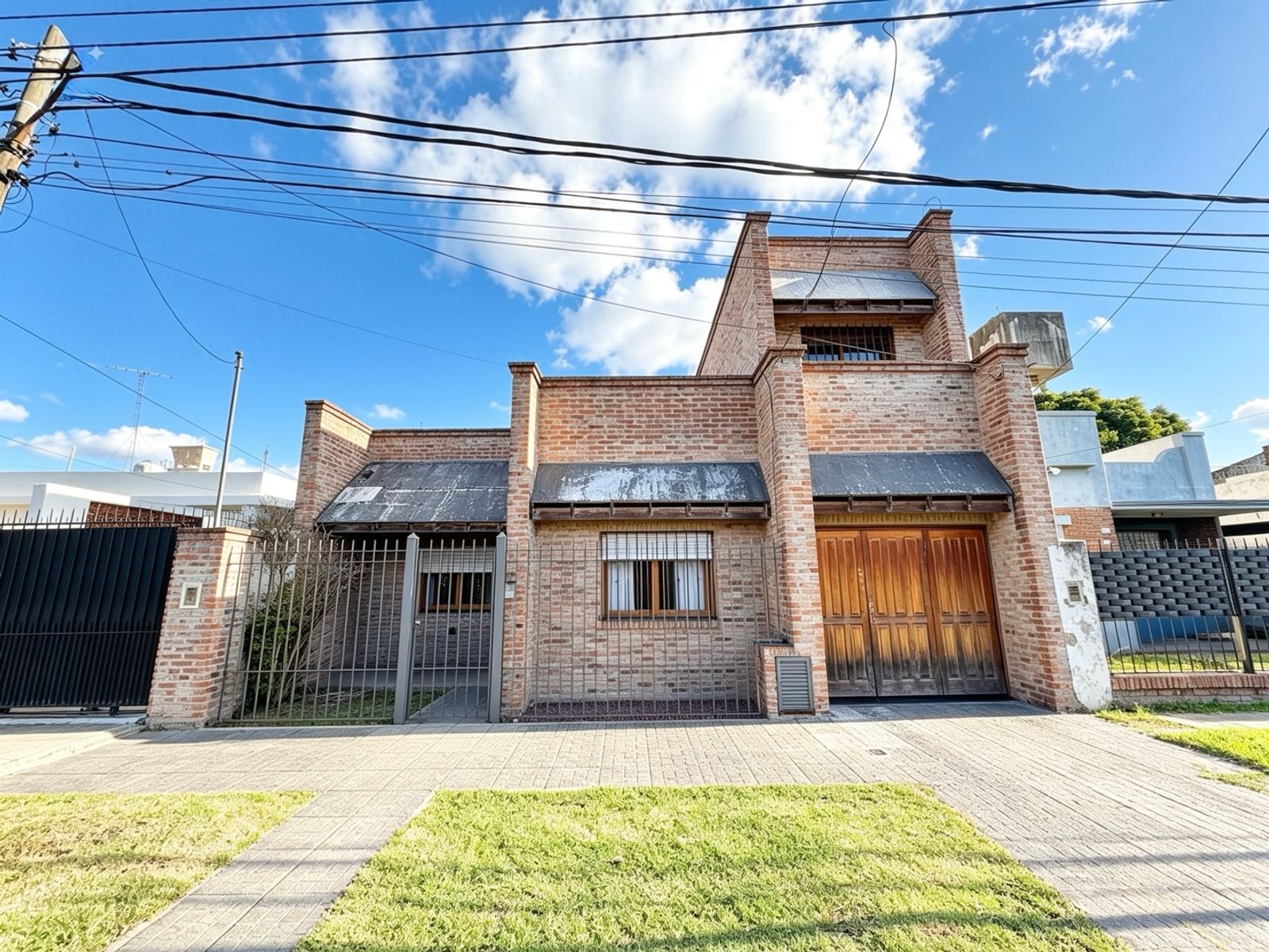 Venta Casa 5 Ambientes En Martin Coronado