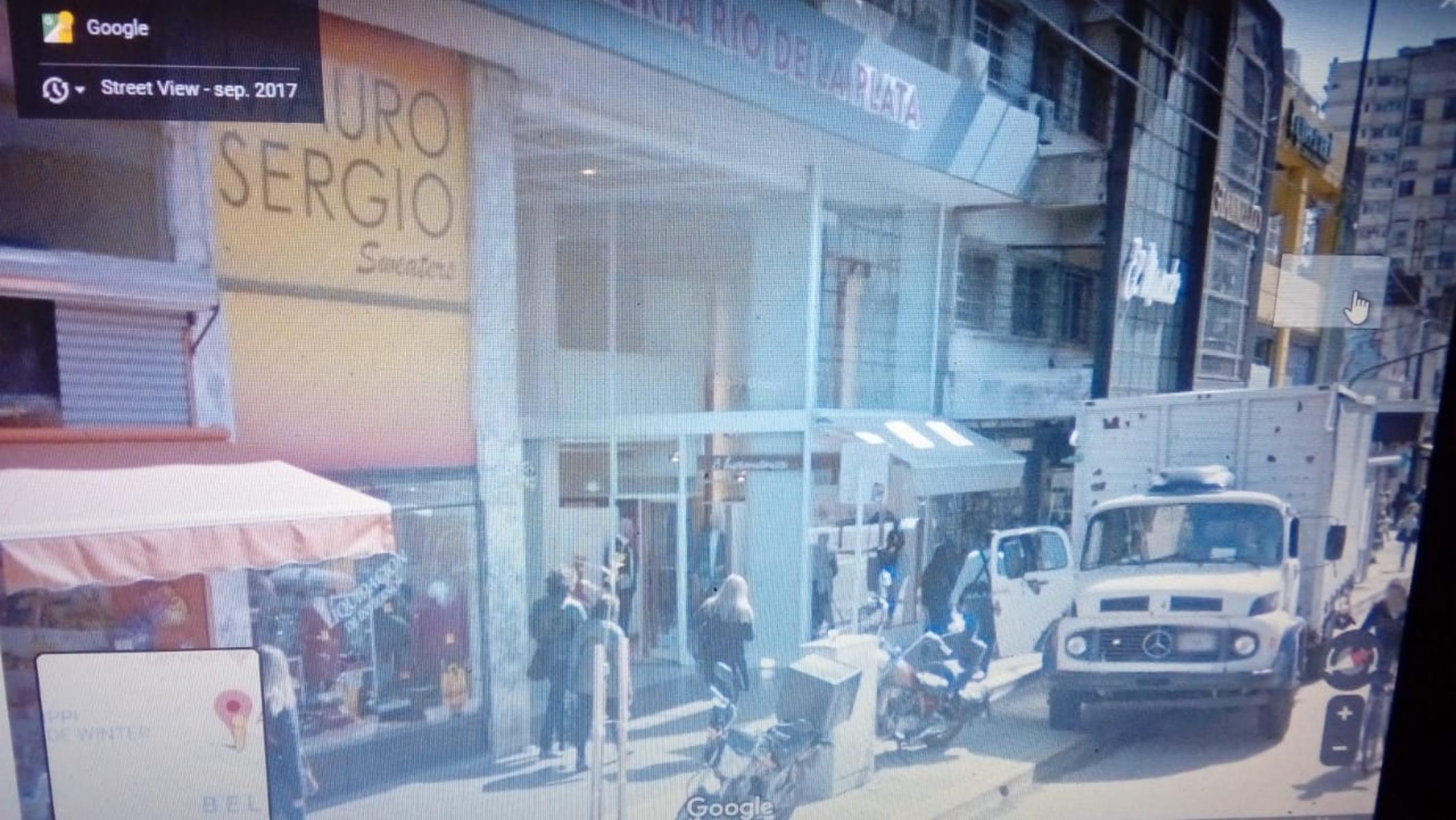 VENDO LOCAL 41 EN GALERIA RIO DE LA PLATA, BELGRANO
