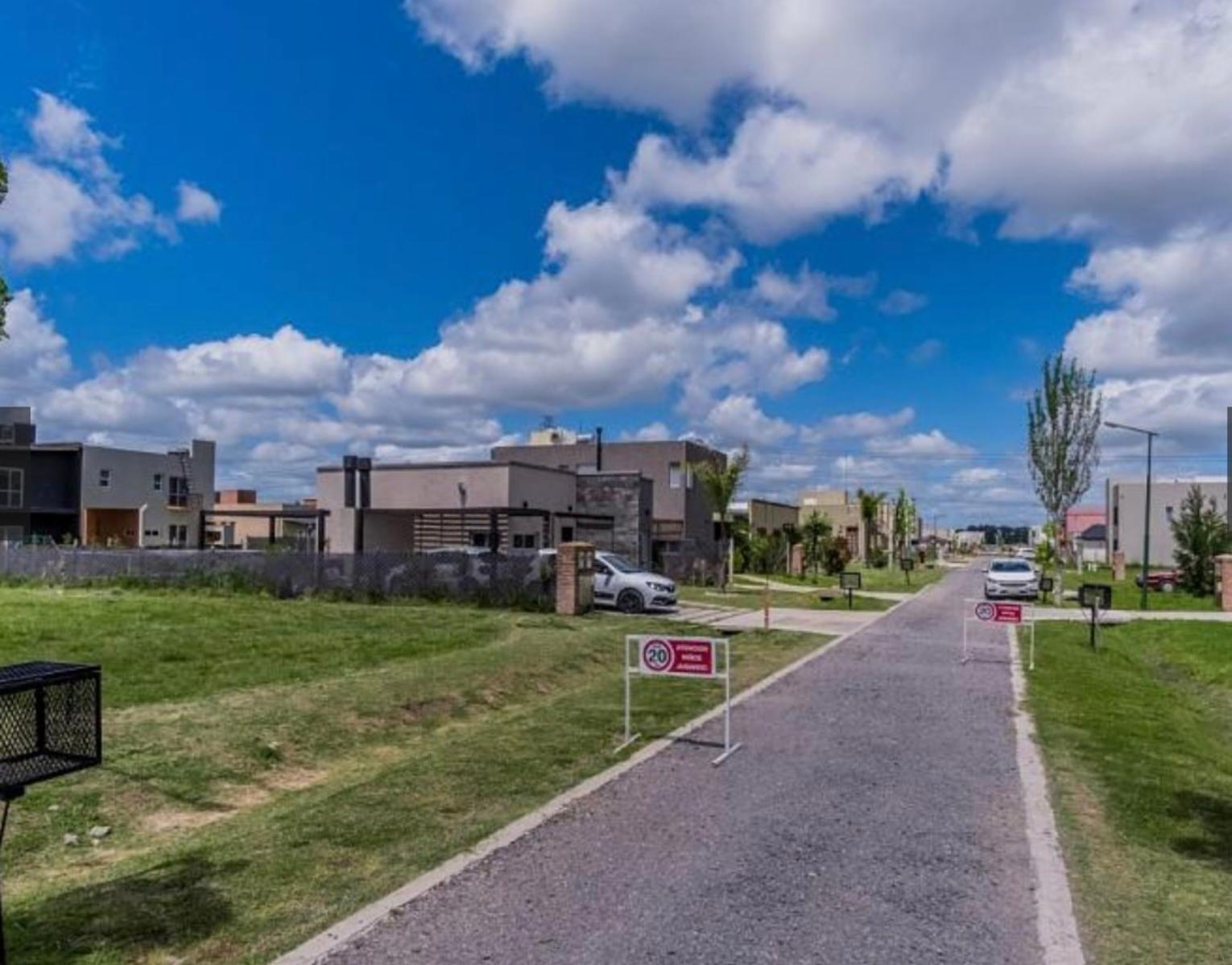 Barrio Laguna Azul · Ezeiza — foto 5