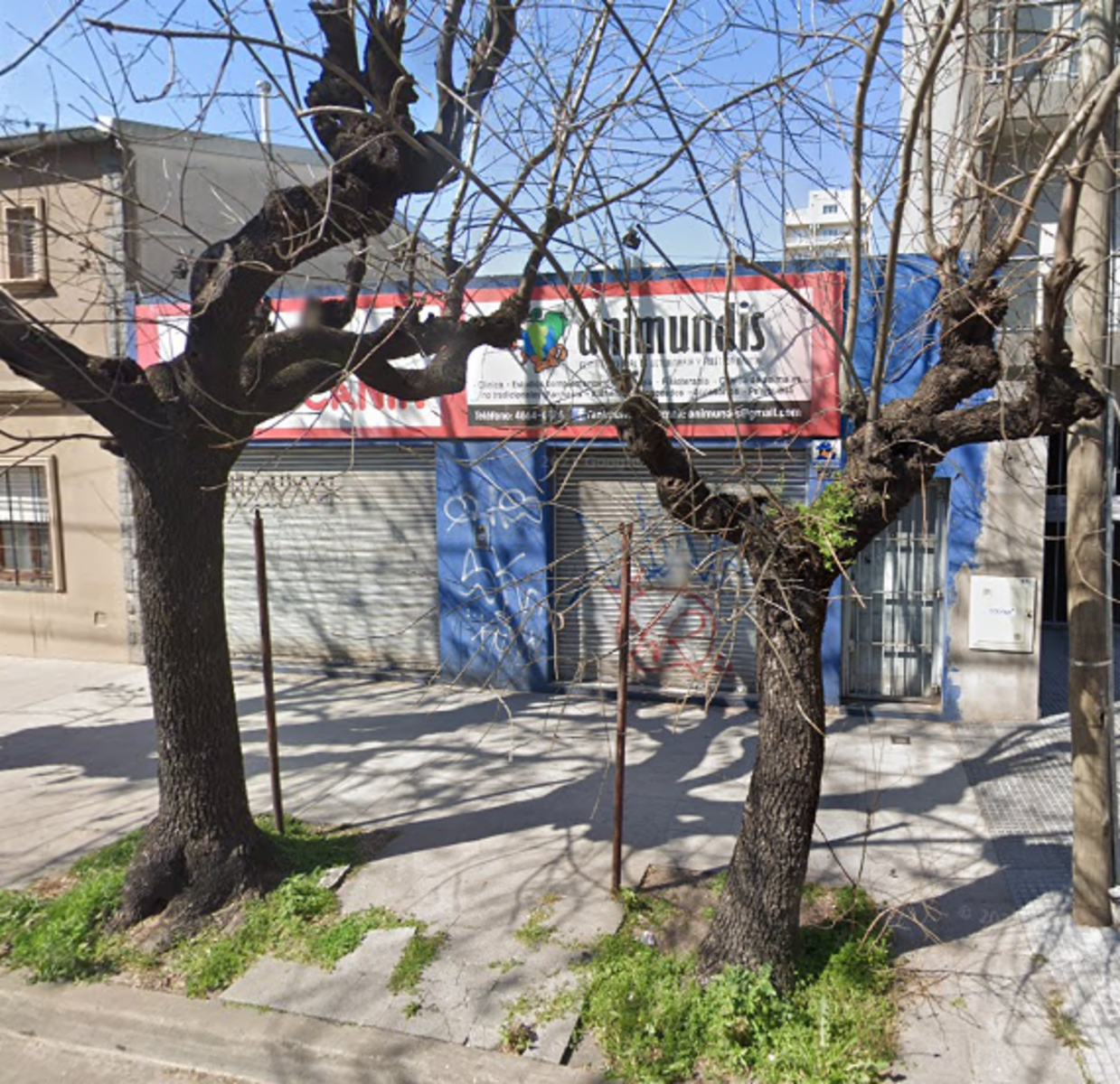 Amplio local en venta, con zonificación