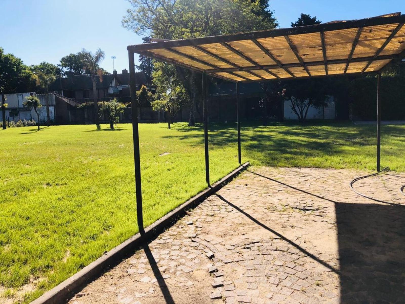 ISABEL LA CATOLICA · Hurlingham — foto 3