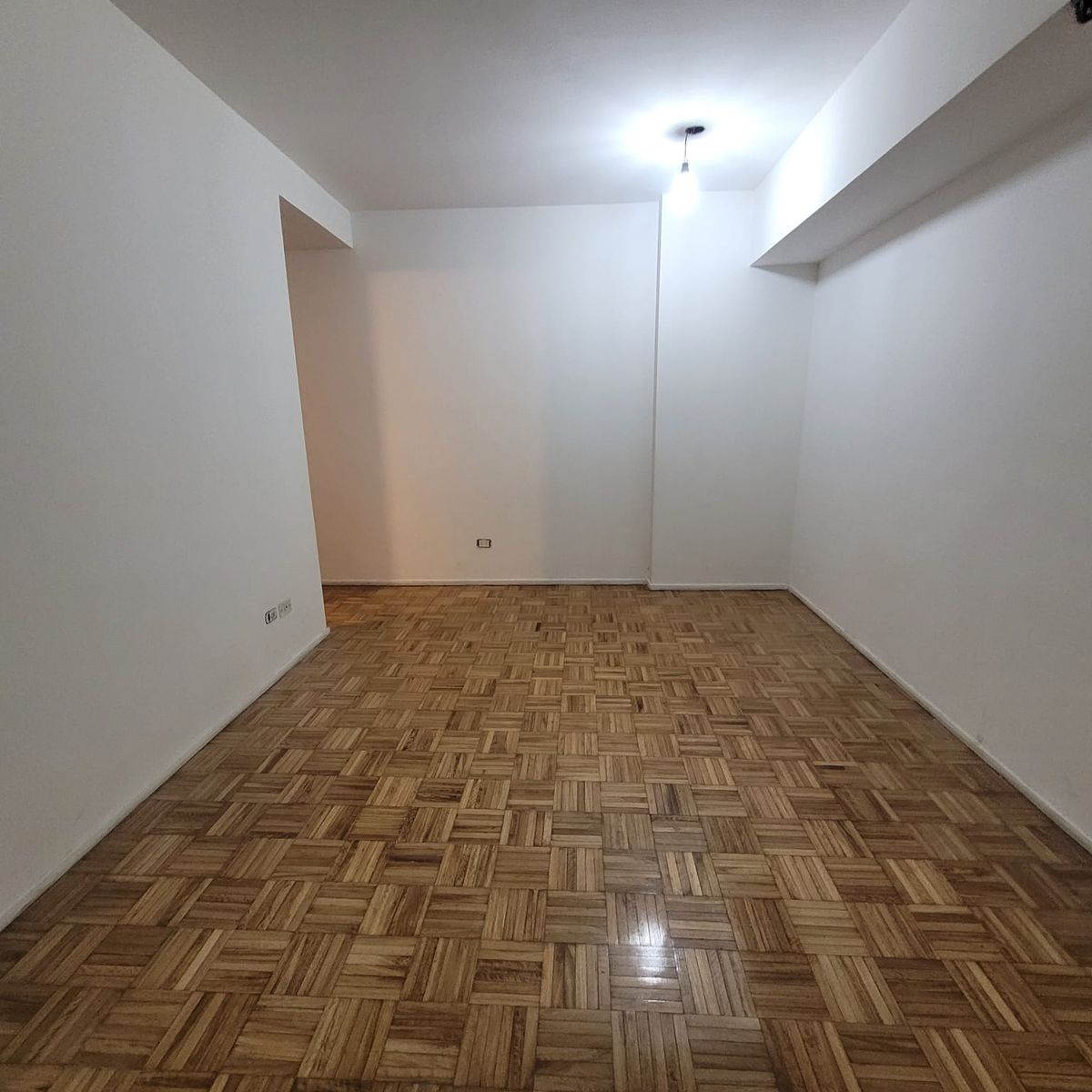 Av. Corrientes 4400 · Almagro — foto 10