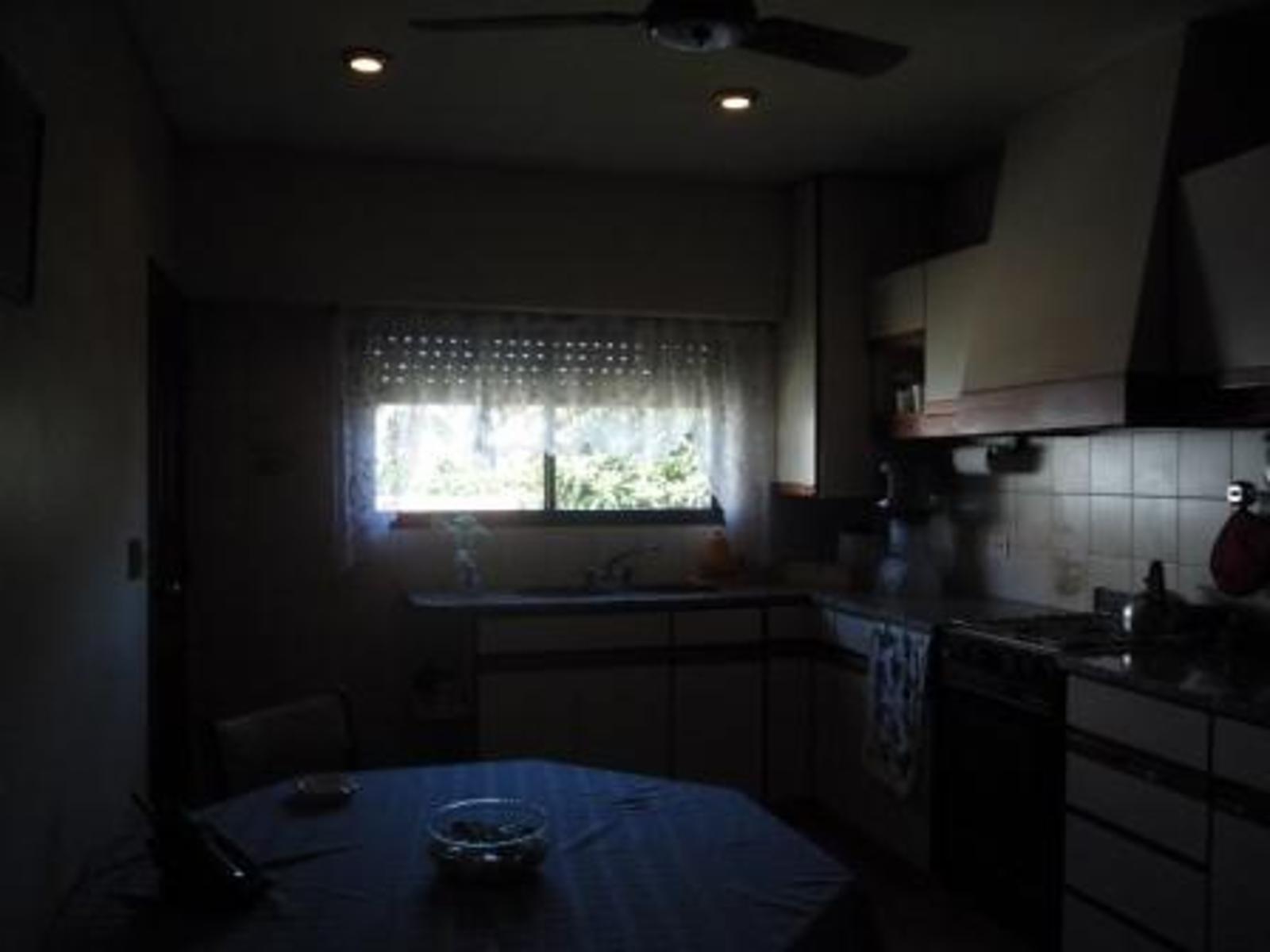 ALBERTO WILLIAMS 2400 · Hurlingham — foto 3
