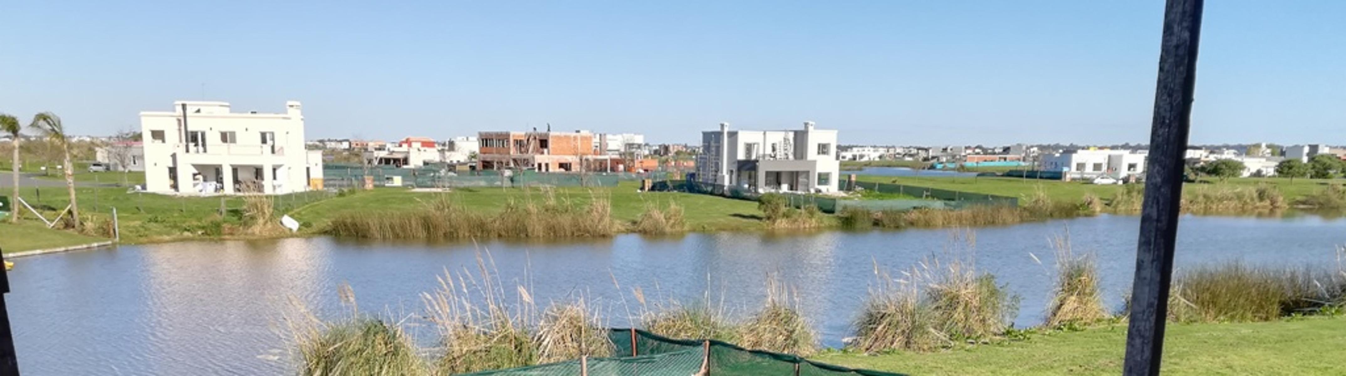 Bº Cº EL CANTON - Barrio NORTE - CASA EN VENTA - A ESTRENAR