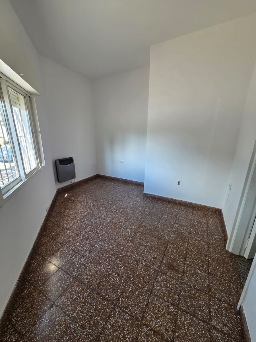 Bolivia 1108 · Bahia Blanca — foto 4
