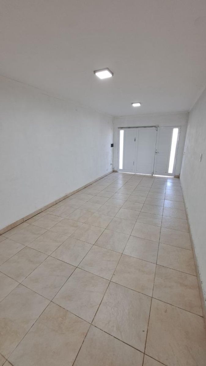 JOSE PEDRONI 1100 · Las Colonias — foto 9