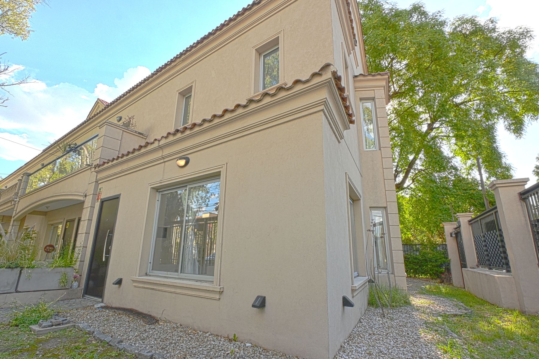 Venta Triplex 4 Ambientes Con Cochera Y Parrilla En Ciudad Jardin