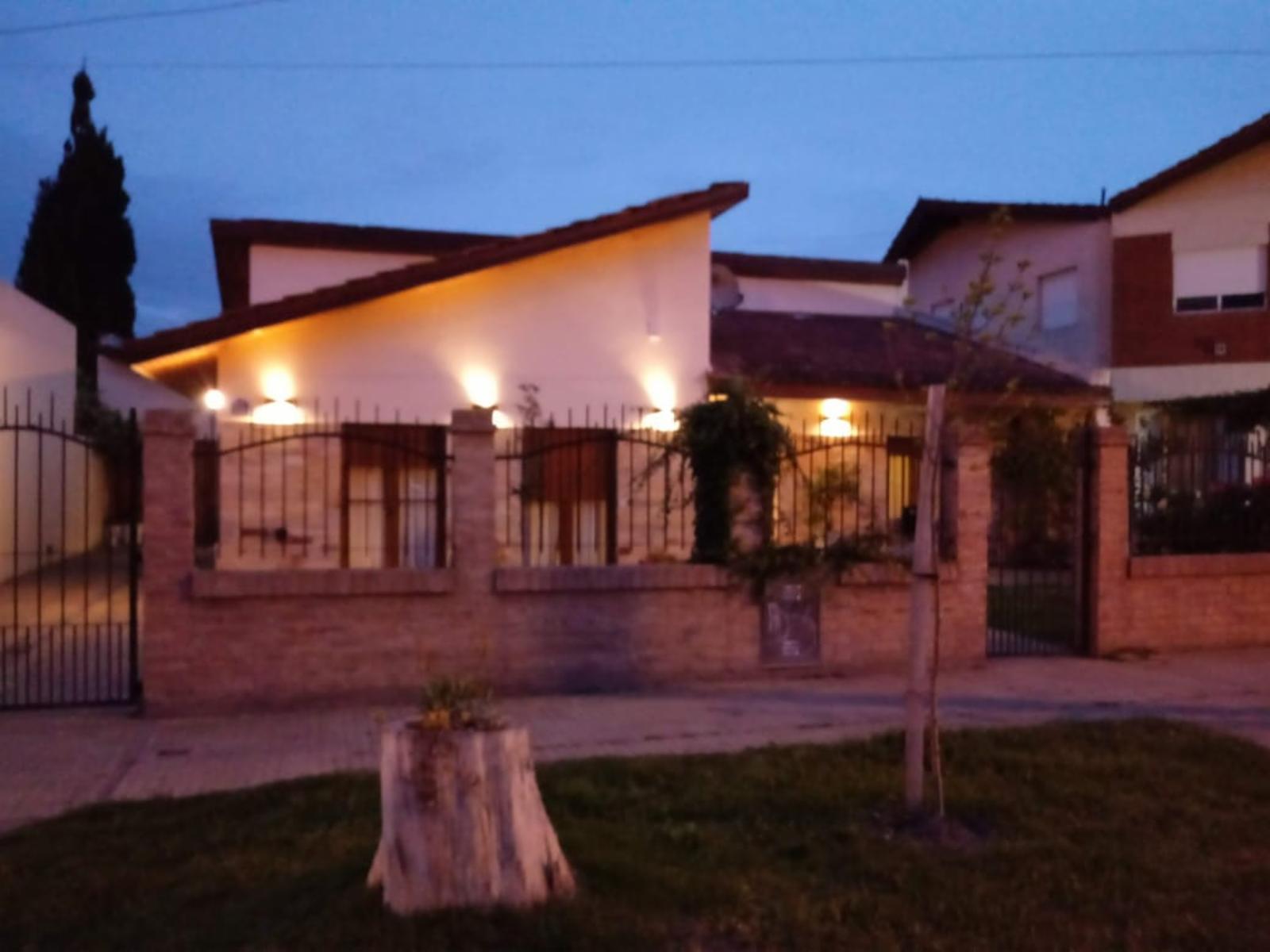 Boulevard Ituzaingo · Adolfo Alsina — foto 3