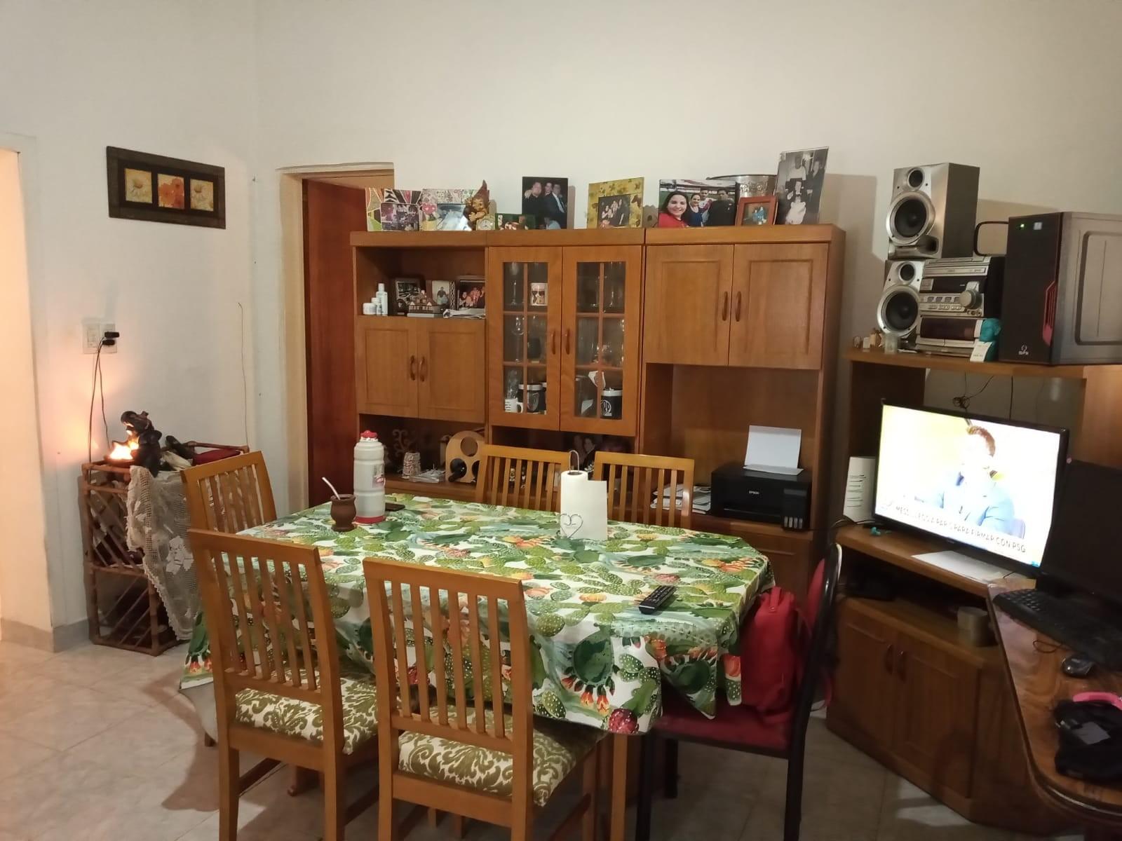 PRESIDENTE PERON  230 · La Matanza — foto 3