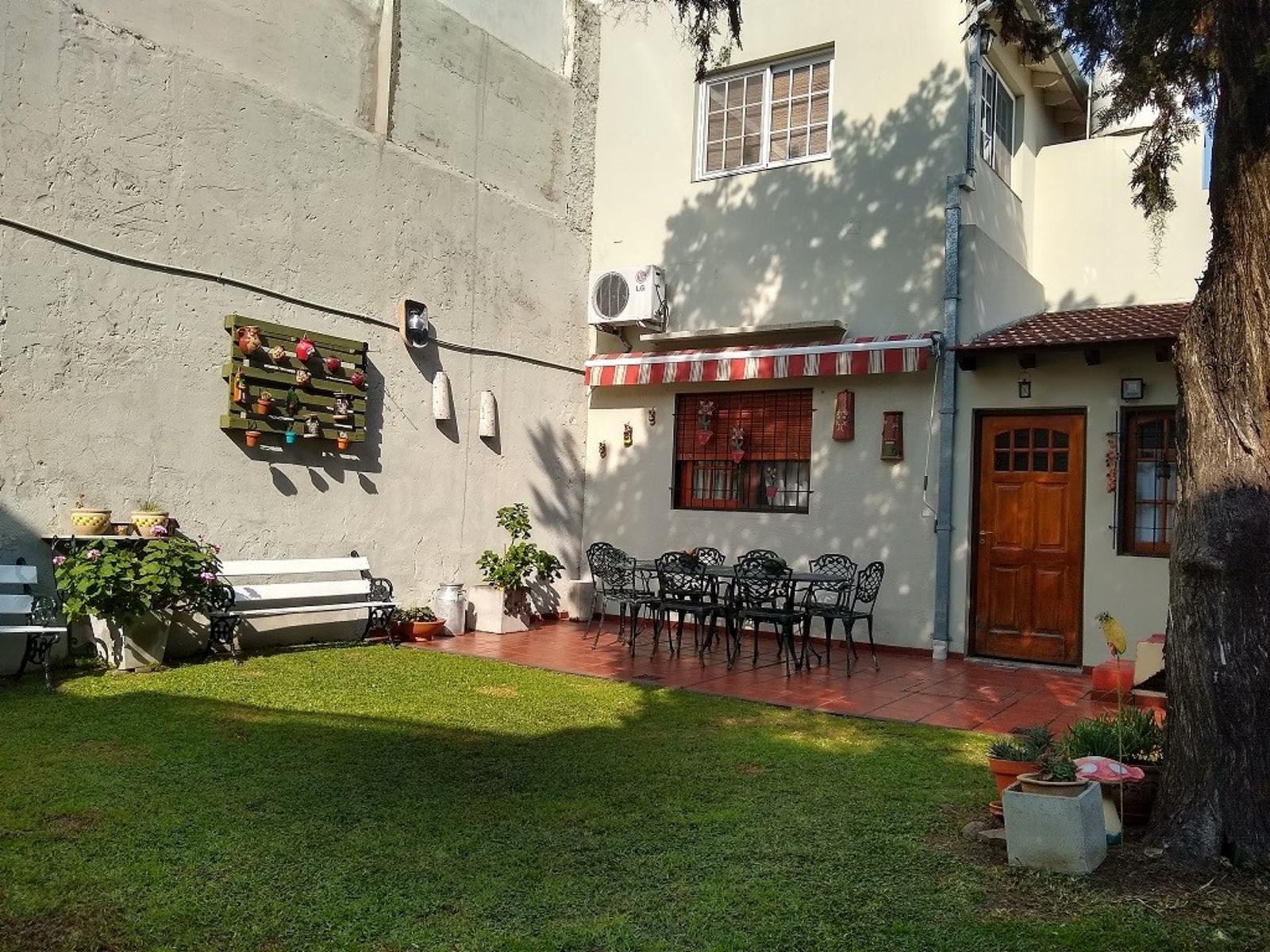 EXCELENTE PROPIEDAD SOBRE LOTE PROPIO