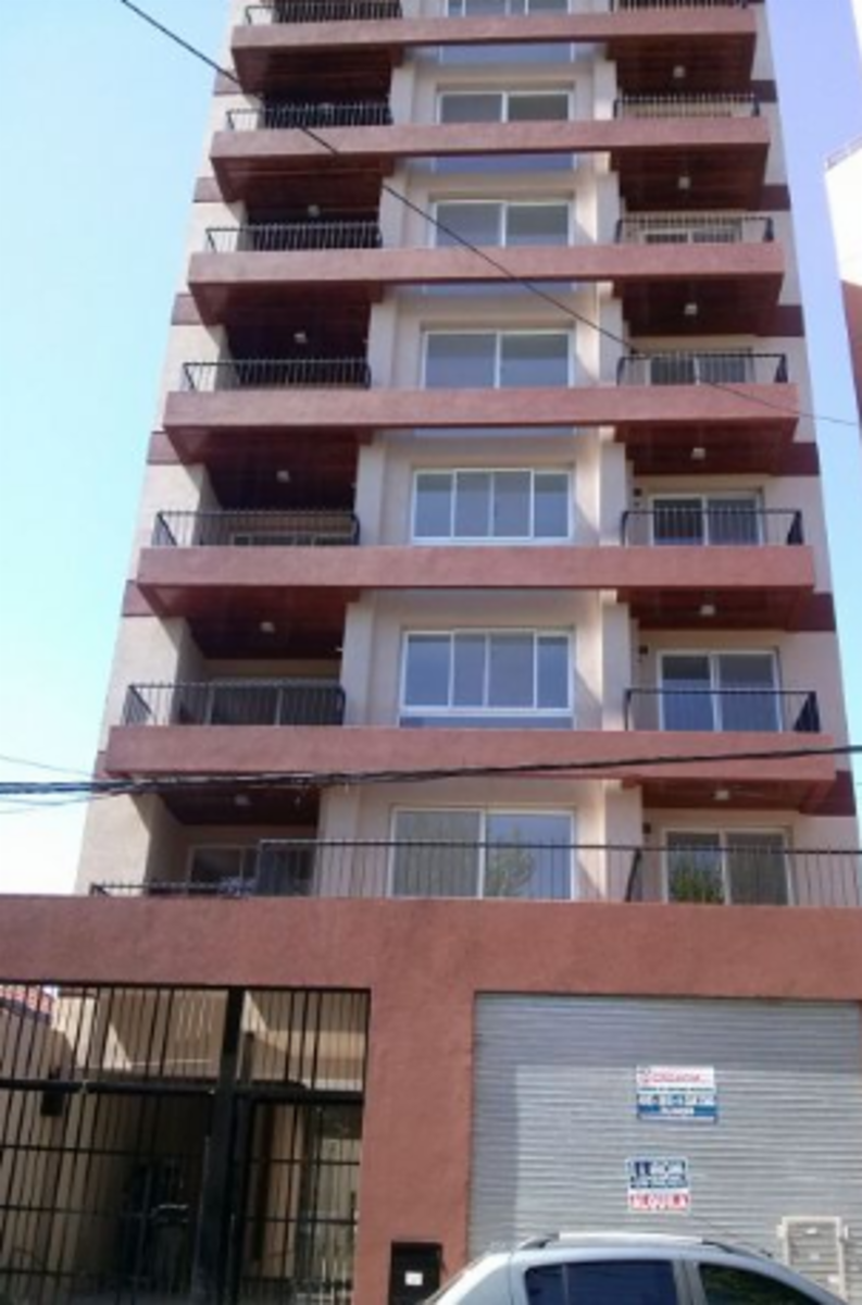 Excelente depto de 3 ambientes con cochera. Nuevo!!