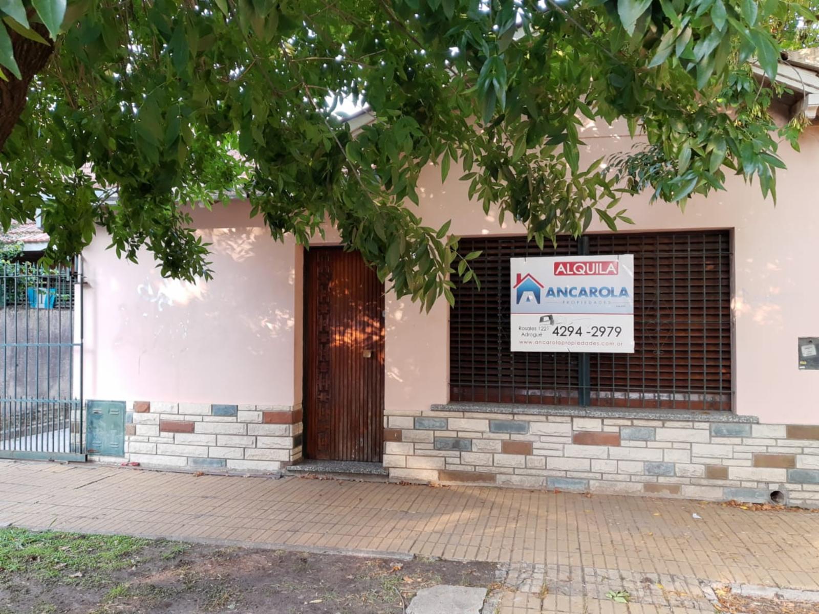 Arias 423 · Almirante Brown — foto 5
