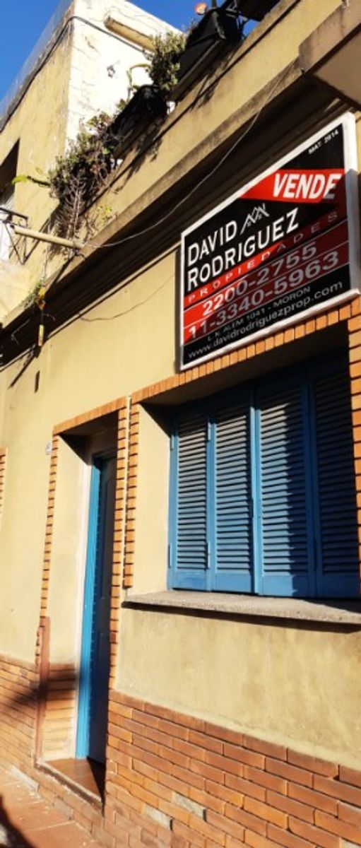 CASA PH DE 3 AMBIENTES EN CASTELAR SUR