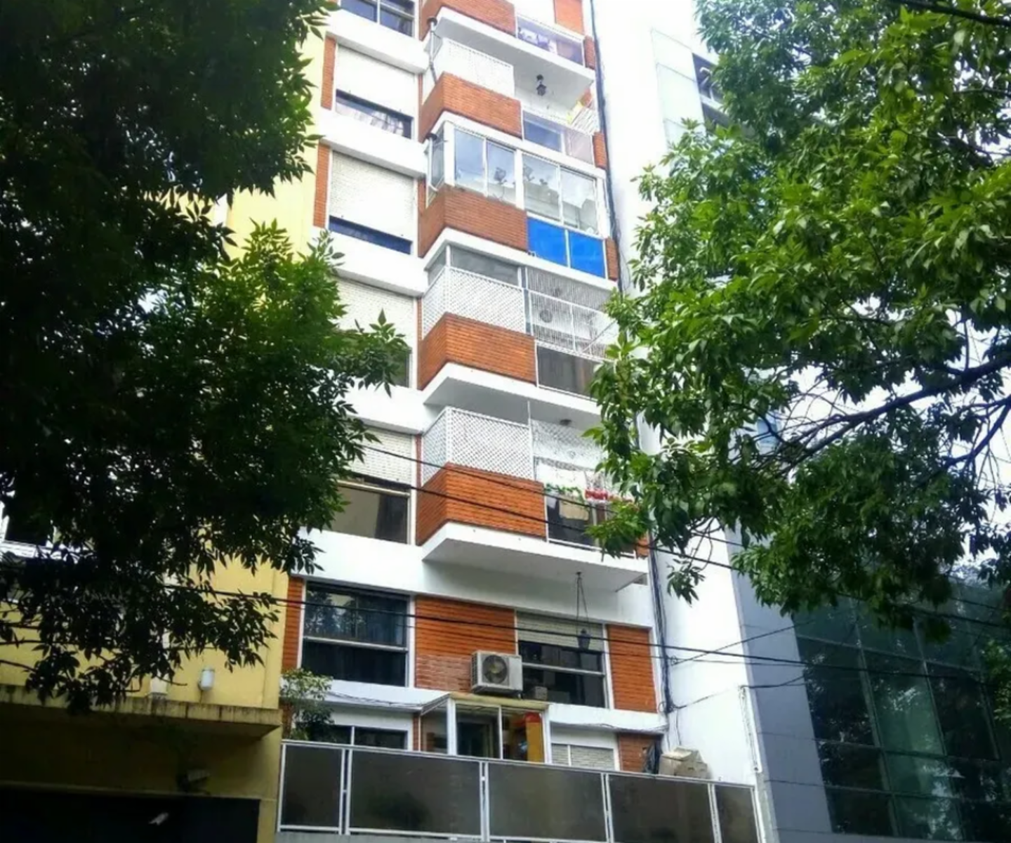 Hipólito Yrigoyen 2300 · Balvanera — foto 5